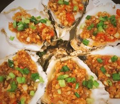 家庭版蒜蓉蒸生蚝的做法