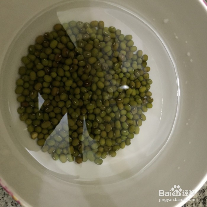 如何煮绿豆百合汤?