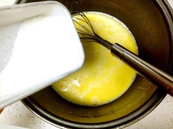 葡萄干脆皮小蛋糕