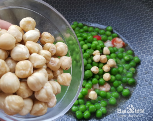 豌豆榛子小龙虾球儿子吃不够