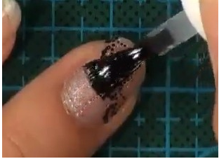 简单蕾丝美甲DIY教程