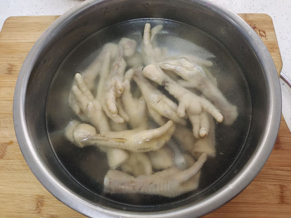 酸辣柠檬泡椒凤爪