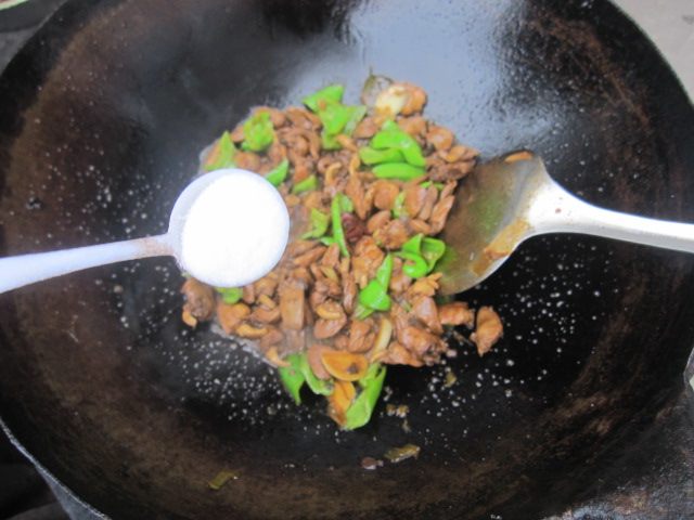 今日小炒，尖椒炒鸡心，味道棒棒哒