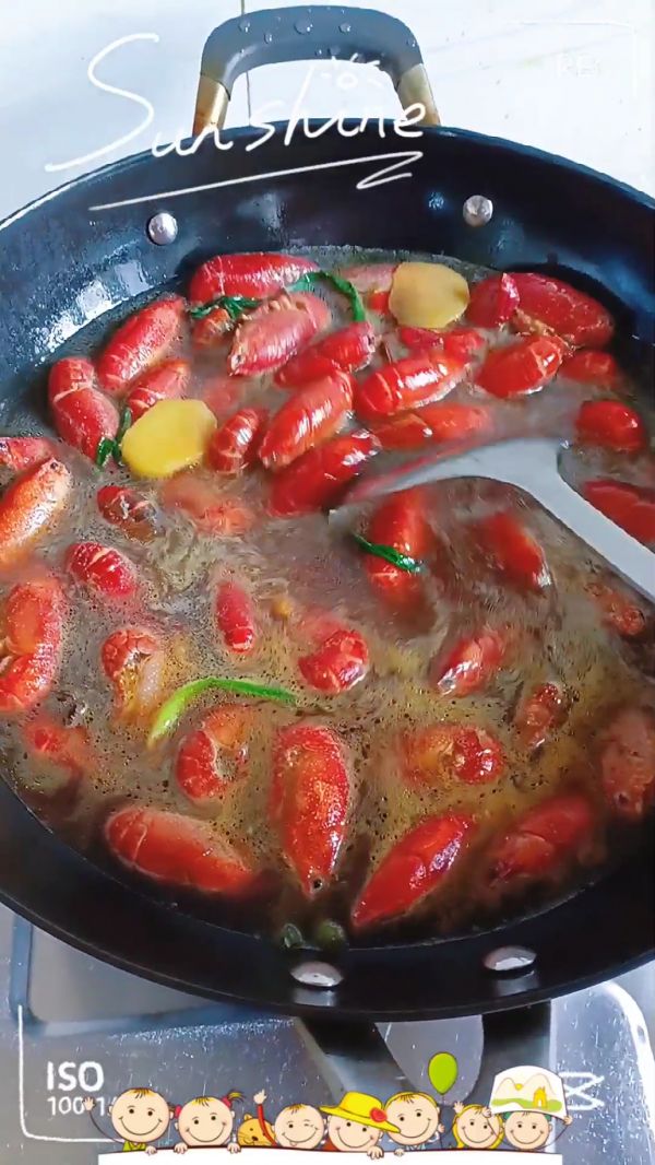 家常红烧小龙虾