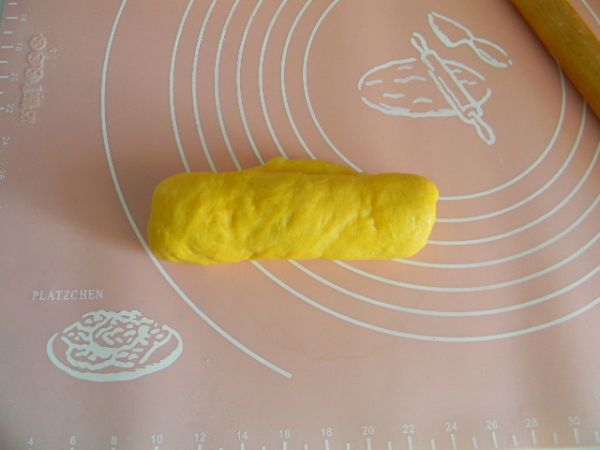 奶香胡萝卜豆沙吐司