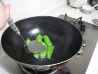 如何制作美味好吃的虎皮辣椒