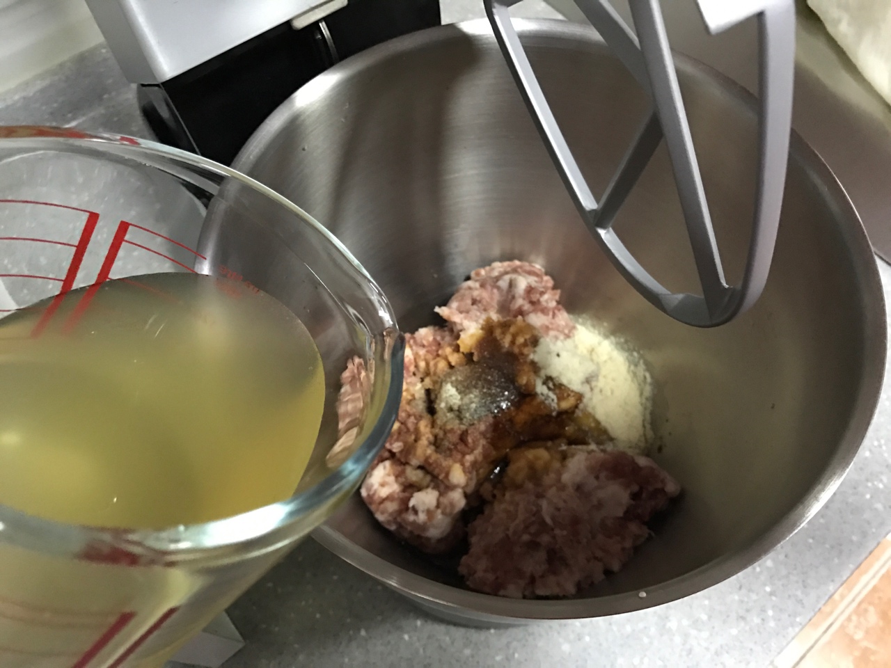 韭菜猪肉饺的做法，快收快收。