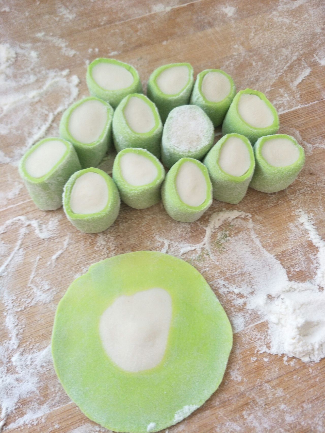 教你如何做出好吃又好看的白菜饺子