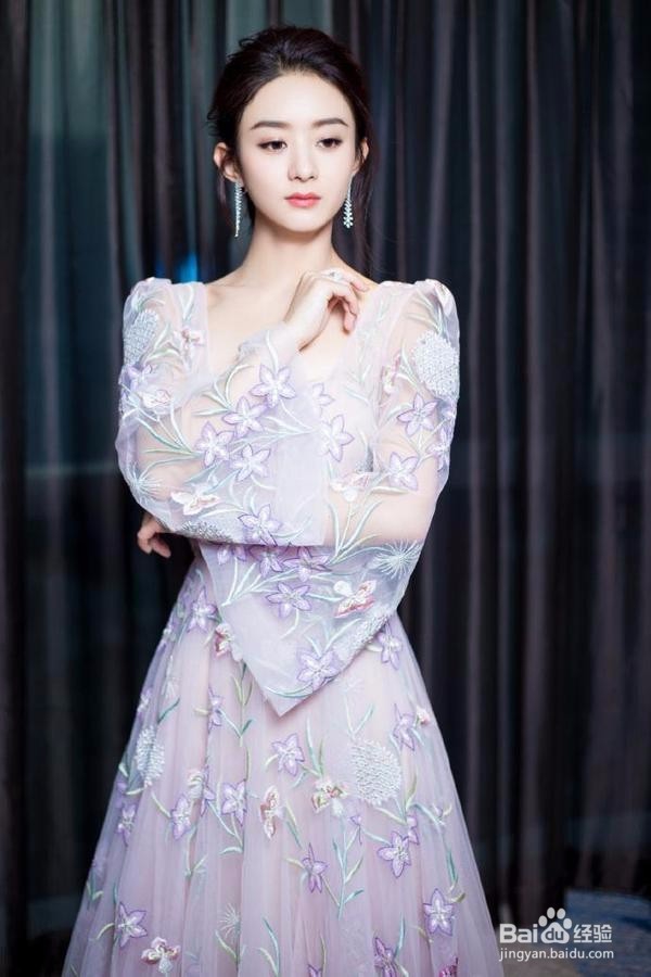 赵丽颖穿搭写真出炉！粉紫连衣裙薄纱美若天仙
