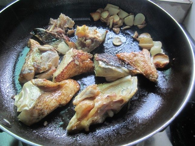 教你快速学会制作红烧鱼头！