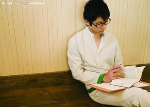 如何克服内心的自卑