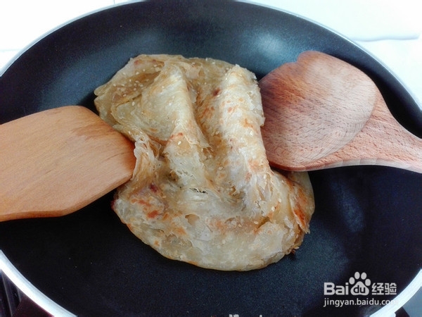 鸡蛋千层葱油饼的做法