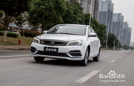 预算10万！兼顾配置和家用，这两台车怎么选？