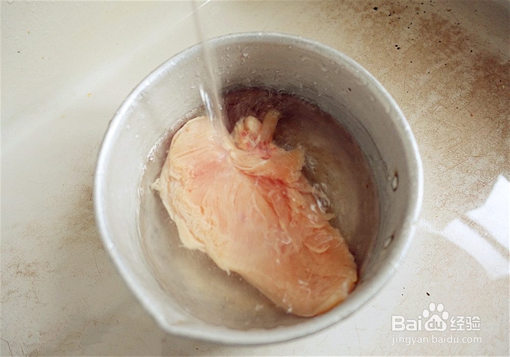 如何制作酱香浓郁的酱爆鸡丁