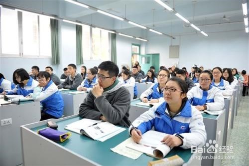 中考后是选择高中还是职业学校