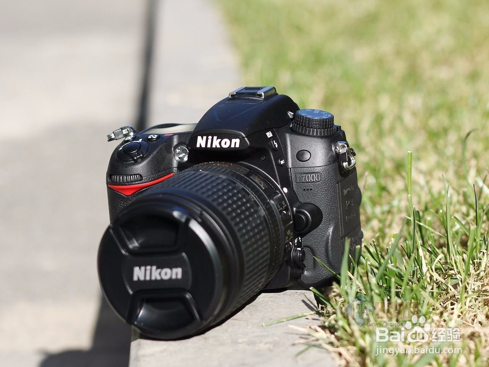 尼康d7000镜头出不来怎么办