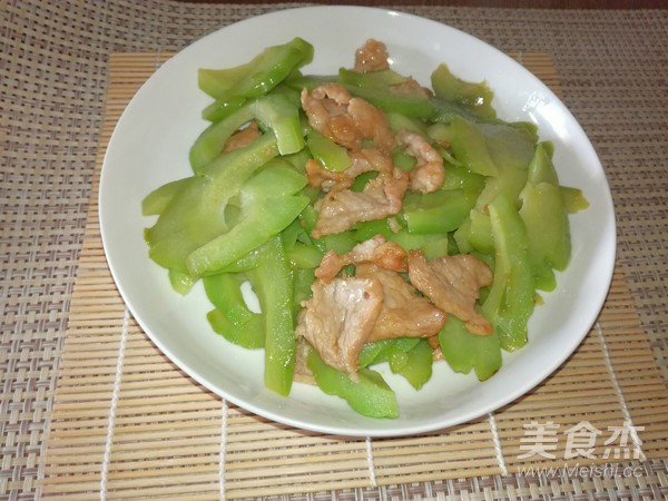 苦瓜炒肉的做法
