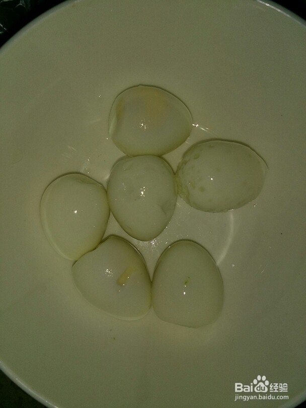 凉拌菠菜鹌鹑蛋