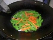 教大家木瓜兰豆炒牛柳条的做法