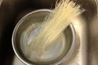 柳州螺蛳粉怎么做好