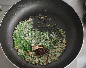 铁锅炖大鹅做法