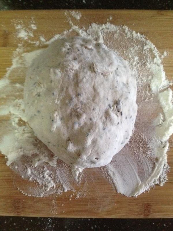 黑芝麻核桃面包