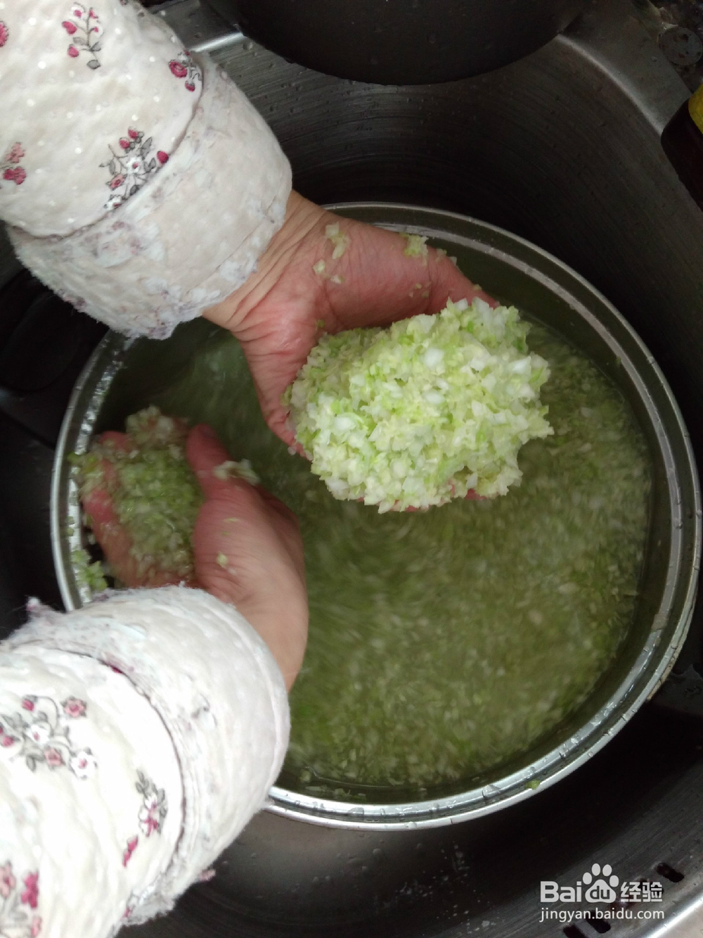 包白菜陷水饺技巧