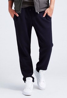 男装搭配--牛仔外套如何穿出稳重柔和的印象