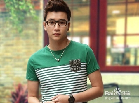 HDW短袖T恤展现男士百变气质