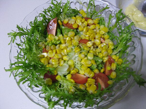 金枪鱼玉米沙拉