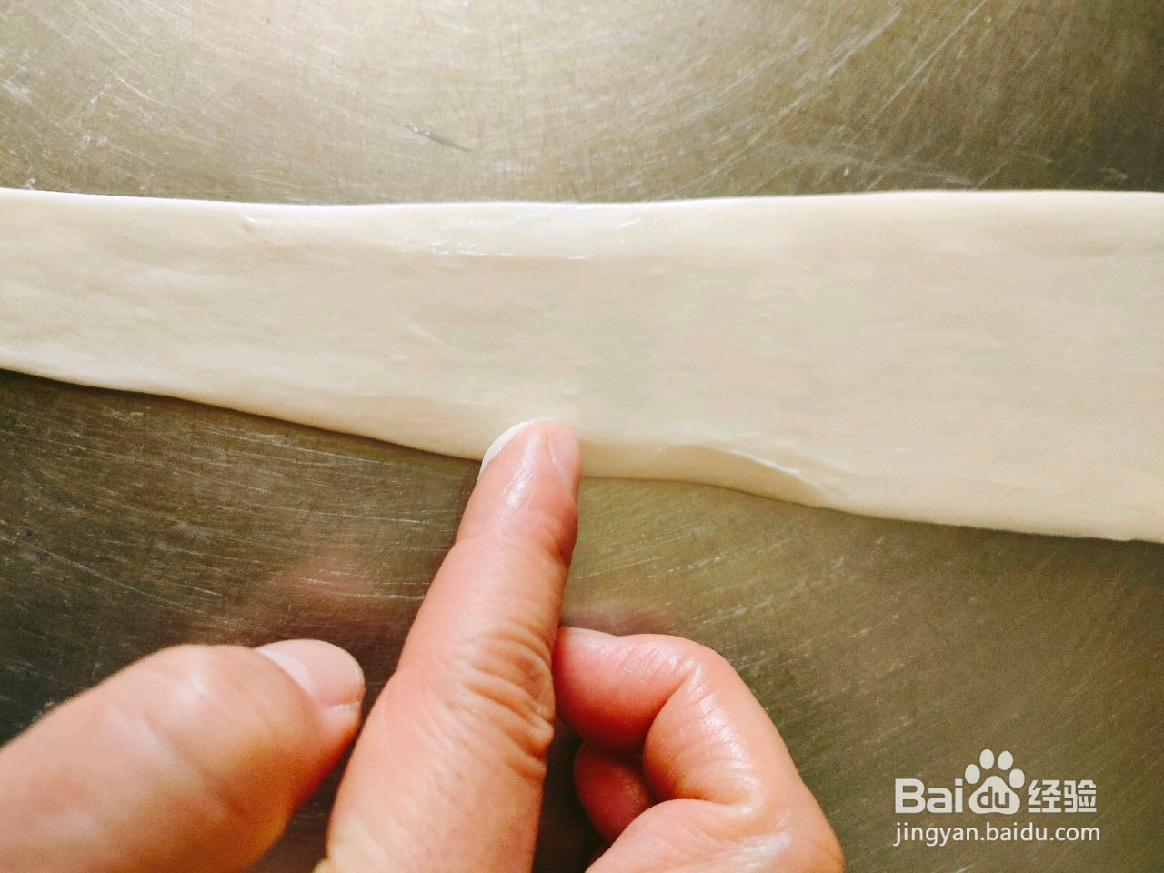 椒香牛角包的做法