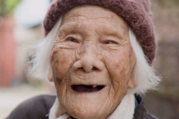 心情压抑,一下子心里有很多的感慨!