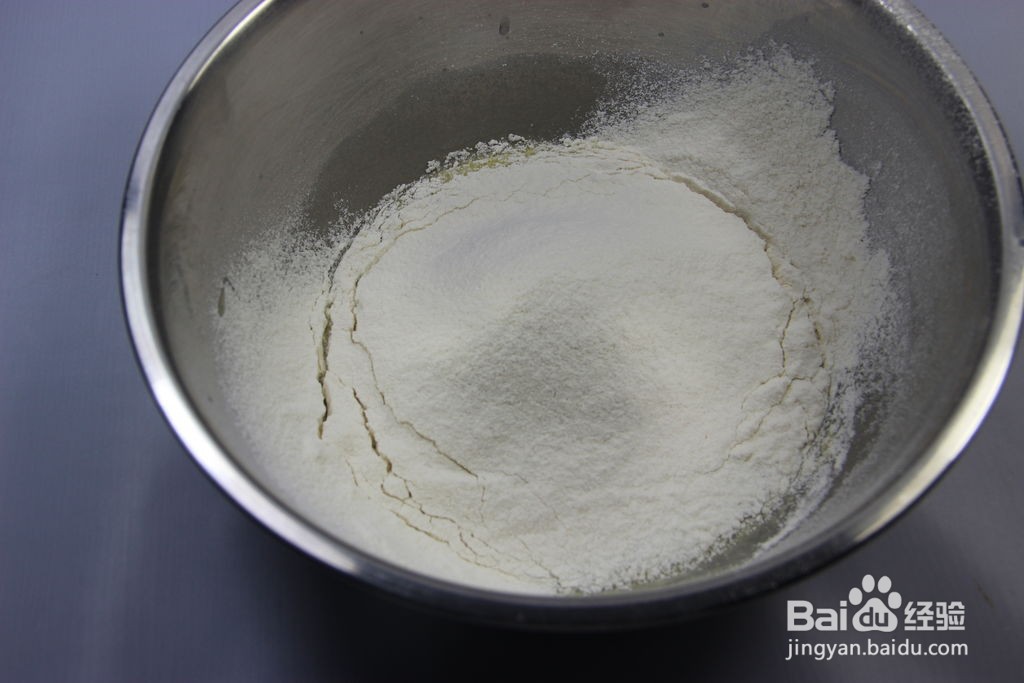 培根沙拉面包的做法