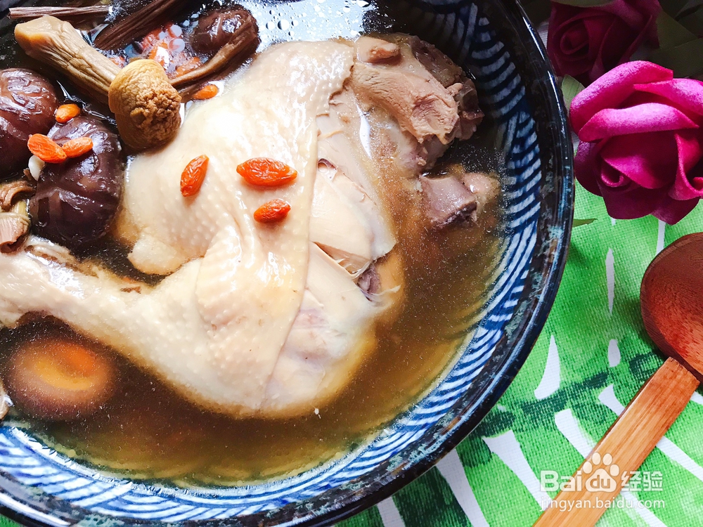 做出入味的姬松茸茶树菇鸡汤