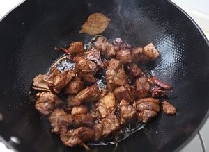 健康养生佳品红烧羊肉的做法