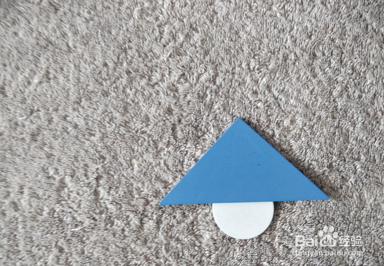 含三角形的吊灯用蒙氏积木怎样拼？