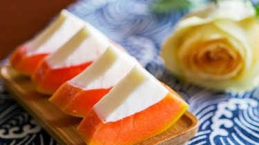 花胶木瓜牛奶冻的做法