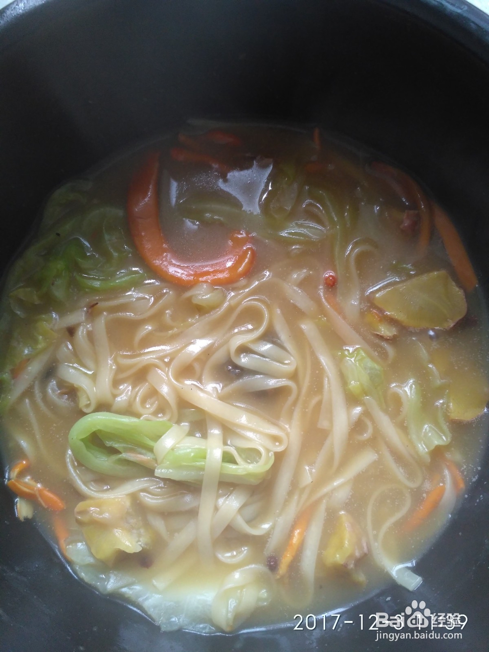 在家做砂锅面条的方法