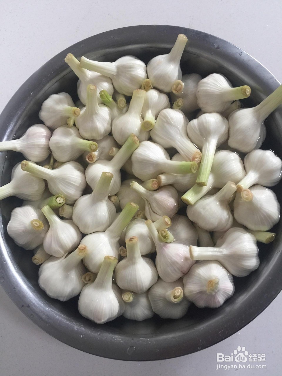 水晶糖蒜的腌制方法