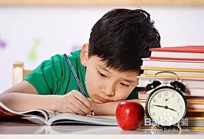 如何解决孩子写作业慢的问题