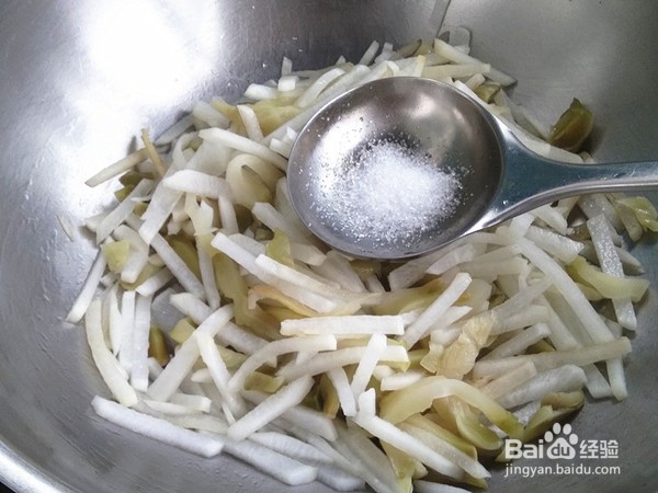 白萝卜炒榨菜