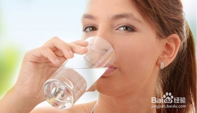 换季间皮期肤干燥怎么办