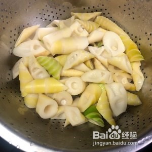油焖春笋的简易做法