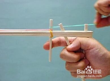 连发皮筋枪DIY 让孩子多一个玩具！
