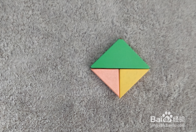 用七巧板怎样拼一个坐船尾的女士?