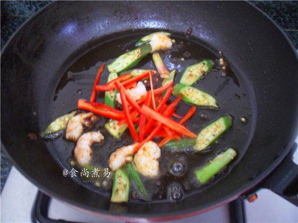 沙茶酱鲜虾炒面