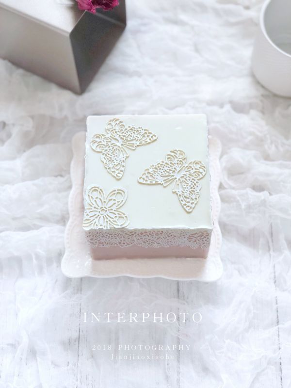 巧克力果酱慕斯蛋糕