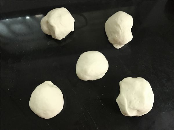 #令人羡慕的圣诞大餐#圣诞帽南瓜包