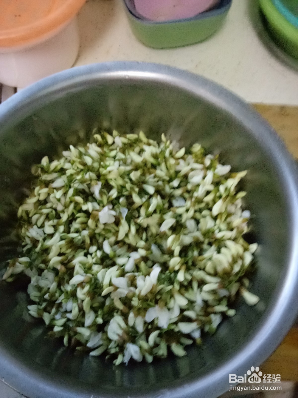 简单的家常蒸槐花