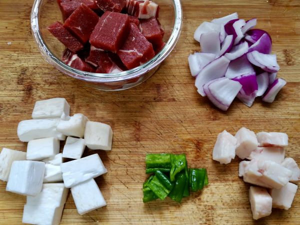 黑椒杏鲍菇牛肉粒